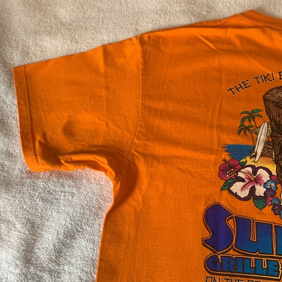 Sunset Grill and Raw Bar t-shirt XL orange - Picture 9 of 11